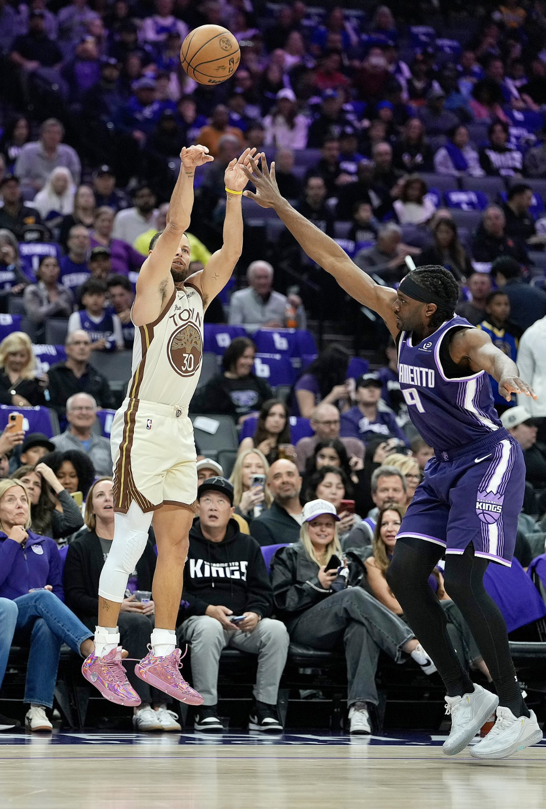 狗子28登录入口-库里11+5勇士不敌国王吞连败，波杰姆斯基30分国王4人20+